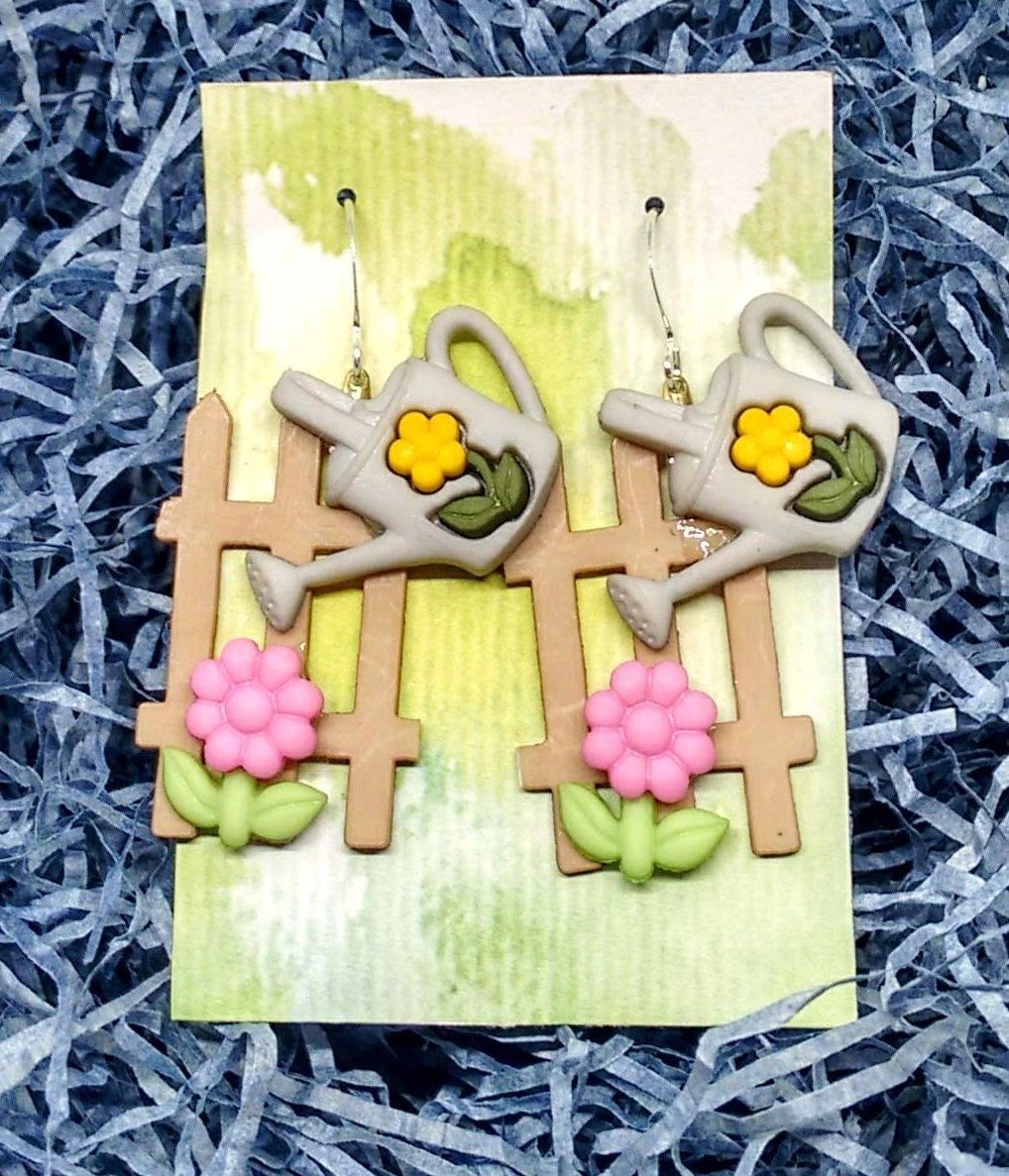 Flower gardening earrings