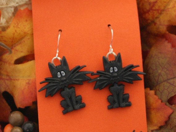 cat earrings, black cat earrings, halloween earring, cat jewelry, Halloween jewelry, cat jewelry, teacher jewelry, cat gift, gift under 10